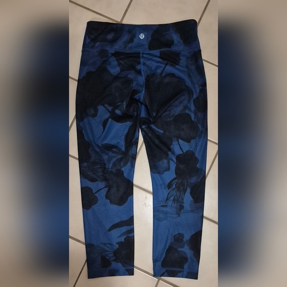 Lululemon Wunder Under Crop II *Full-On Luxtreme Jumbo Inky Floral Black Inkwell - Picture 5 of 7